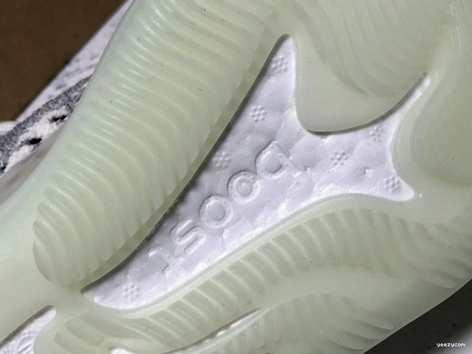 Yeezy 380 Boost FV3260 Adidas Alien 0809